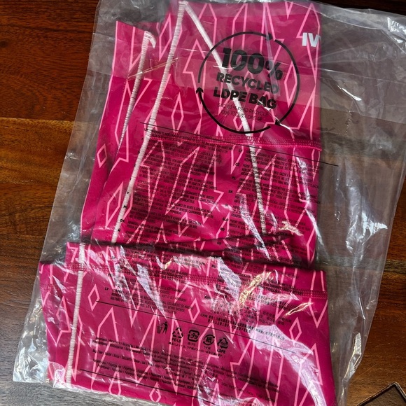 adidas Ivy Park Monogram Short Bold Pink Tights - Picture 6 of 8